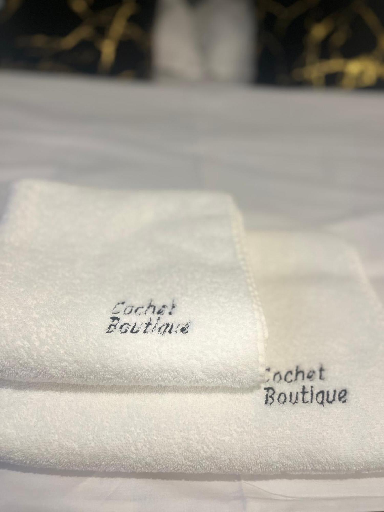 Cochet Boutique Hotell Târgu Jiu Exteriör bild